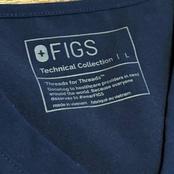 Navy SLIM one-pocket Figs Scrub Top- large - Picture 4 of 4